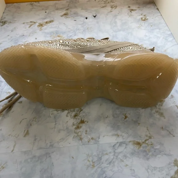 Steve Madden Maxima rhinestone Tan Women's Sneakers *NEW* - Picture 5 of 5